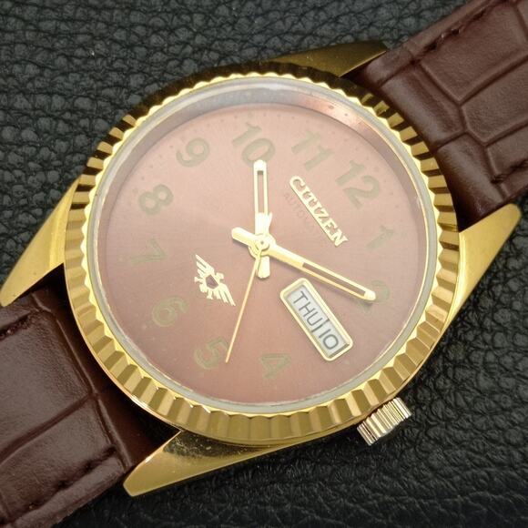 Vintage 1983 Citizen Automatic Mens Gold Watch W/daydate & Brown accents - Picture 6 of 10